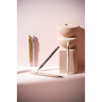 JULIE. Esferográfica em alumínio reciclado (100 rAL) com ponteira touch